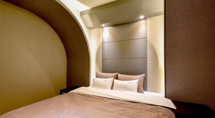 French Code Hotel ČČchangwon Exteriér fotografie
