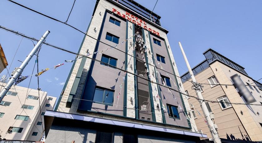 French Code Hotel ČČchangwon Exteriér fotografie