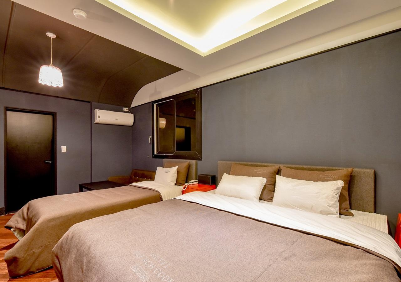 French Code Hotel ČČchangwon Exteriér fotografie